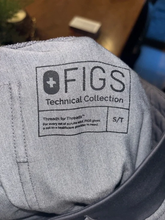 FIGS Technical Collection Scrub Pants Gray S/T Jogger Medical Workwear - Picture 4 of 4
